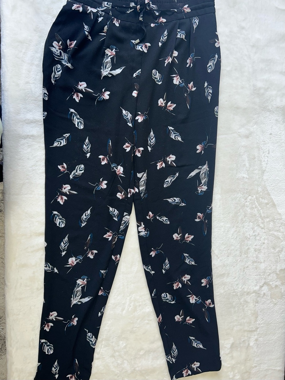 Dex Black Floral & Feather Print Pull-On Pants